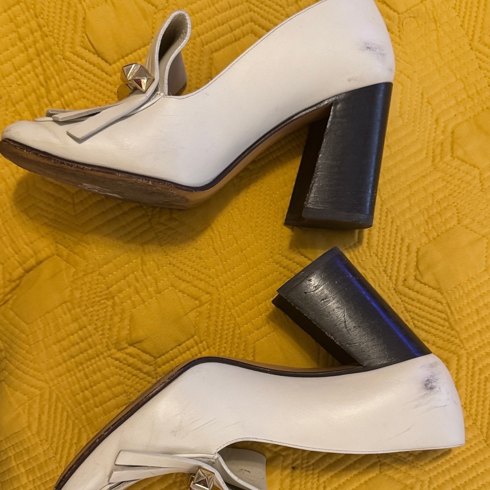 Valentino Garavani Uptown Ivory Fringe Loafer Pump Shoes Size 39.5 - Picture 5 of 16